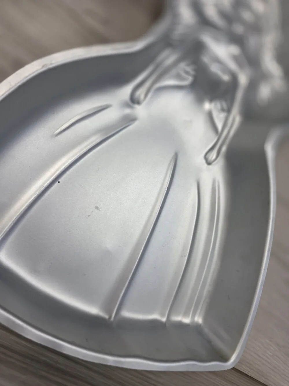 Vintage 1992 Wilton Barbie Cake Pan Evening Gown Mattel Jello Mold SU1
